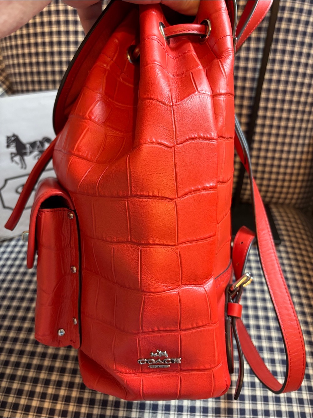 Coach Red Leather turnlock rucksack with Front Pockets - Picture 5 of 10